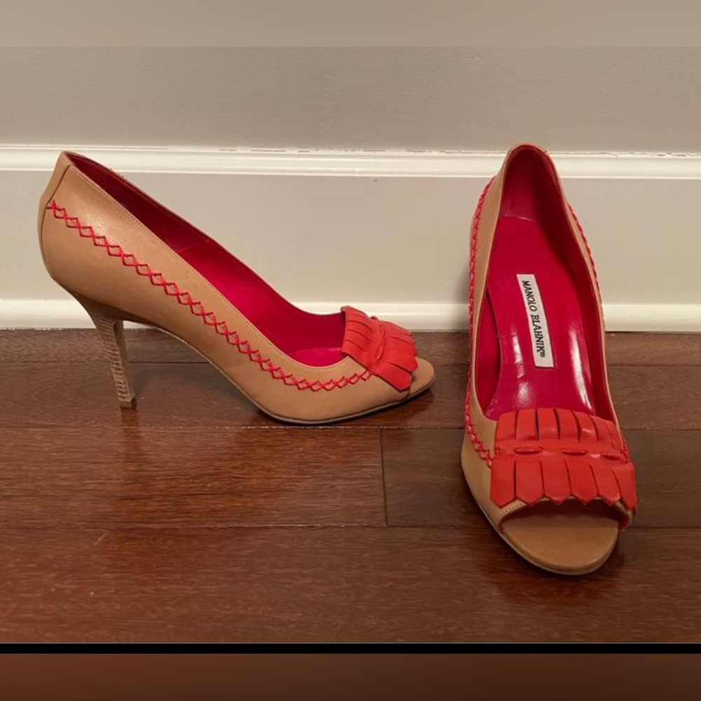 New Manolo Blahnik RARE Fringe Heels, size 39